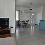 Tranquil Penthouse Turtle Bay Village Esentepe * Agios Georgios (Girne)